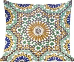 Sierkussen - Een Close Up Van Een Marokkaanse Mozaïek - Multicolor - 60 Cm X 60 Cm