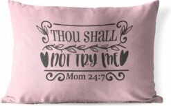 Buitenkussens - Tuin - Moederdag Quote Thou Shall Not Try Me Tegen Een Roze Achtergrond - 60x40 Cm