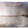 Buitenkussens - Tuin - Quote Voor Thuis 'Come On Get Happy' En Een Achtergrond Met De Zee - 60x40 Cm -Pillowmonkey 1200x746 9
