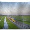 Sierkussens - Kussen - Een Trein Rijdt Door Een Landschap - 60x40 Cm - Kussen Van Katoen