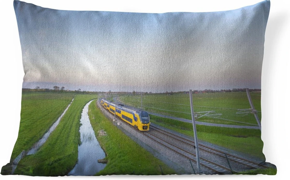 Sierkussens - Kussen - Een Trein Rijdt Door Een Landschap - 60x40 Cm - Kussen Van Katoen 3 Sierkussens - Kussen - Een Trein Rijdt Door Een Landschap - 60x40 Cm - Kussen Van Katoen