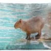 Sierkussen Capibara Voor Buiten - Een Capibara Staat Bij Het Water In Zacht Zonlicht - 50x30 Cm - Rechthoekig Weerbestendig Tuinkussen / Tuinmeubelkussen Van Polyester -Pillowmonkey 1200x747 48