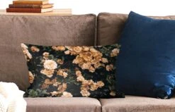 Sierkussens - Kussentjes Woonkamer - 50x30 Cm - Rozenstruik - Bloemen - Bladeren -Pillowmonkey 1200x771 471