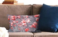 Sierkussens - Kussen - Rode Klaprozen In Een Zwart Wit Afbeelding - 50x30 Cm - Kussen Van Katoen -Pillowmonkey 1200x771 491