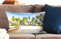 Sierkussens - Kussen - Een Boot Bij Een Tropisch Strand In Het Aziatische Thailand - 60x40 Cm - Kussen Van Katoen 19 Sierkussens - Kussen - Een Boot Bij Een Tropisch Strand In Het Aziatische Thailand - 60x40 Cm - Kussen Van Katoen -Pillowmonkey 1200x771 503