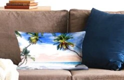 Sierkussens - Kussen - Palmbomen Zorgen Voor Schaduw Bij Een Tropisch Strand - 50x30 Cm - Kussen Van Katoen -Pillowmonkey 1200x771 518