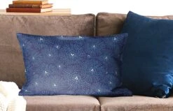 Kussenhoes 60x40 Cm - Bloemen - Japans - Patroon - Blauw - Wit - Katoen / Polyester - Voor Binnen -Pillowmonkey 1200x771 82