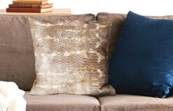 Kussenhoes 50x50 Cm - Dierenprint - Slang - Goud - Luxe - Katoen / Polyester - Voor Binnen -Pillowmonkey 1200x771 97