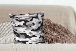 Kussenhoes 50x50 Cm - Zwart-wit Camouflage Patroon - Katoen / Polyester - Voor Binnen 10 Kussenhoes 50x50 Cm - Zwart-wit Camouflage Patroon - Katoen / Polyester - Voor Binnen -Pillowmonkey 1200x800 1005