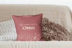 Kussenhoes 45x45 Cm - Je Wordt Oma - Roze - Goud - Spreuken - Katoen / Polyester - Voor Binnen -Pillowmonkey 1200x800 1139