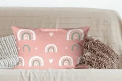 Kussenhoes 60x40 Cm - Meisjes - Regenboog - Hartjes - Patronen - Girl - Roze - Kinderen - Kind - Katoen / Polyester - Voor Binnen -Pillowmonkey 1200x800 1215