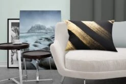 Sierkussens - Kussen - Gouden Verfstrepen Op Een Zwarte Achtergrond - 60x40 Cm - Kussen Van Katoen -Pillowmonkey 1200x800 1313