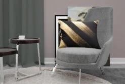 Sierkussens - Kussen - Gouden Verfstrepen Op Een Zwarte Achtergrond - 60x40 Cm - Kussen Van Katoen -Pillowmonkey 1200x800 1315