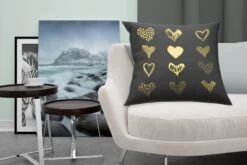 Sierkussens - Kussen - Gouden Getekende Harten Op Zwart Papier - 60x60 Cm - Kussen Van Katoen -Pillowmonkey 1200x800 1389