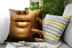 Sierkussens - Kussentjes Woonkamer - 60x60 Cm - Vrouw - Verf - Goud -Pillowmonkey 1200x800 1475