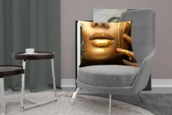 Sierkussens - Kussentjes Woonkamer - 60x60 Cm - Vrouw - Verf - Goud -Pillowmonkey 1200x800 1476