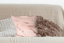 Sierkussens - Kussentjes Woonkamer - 40x40 Cm - Marmer - Roze - Rosé - Goud -Pillowmonkey 1200x800 1798