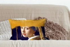 Sierkussens - Kussentjes Woonkamer - 50x30 Cm - Meisje Met De Parel - Goud - Vermeer -Pillowmonkey 1200x800 1806