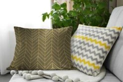 Sierkussens - Kussen - Luxe Patroon Van Lichtgouden Lijnen Tegen Een Donkergroene Achtergrond - 60x40 Cm - Kussen Van Katoen -Pillowmonkey 1200x800 1874