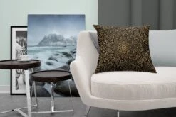 Sierkussens - Kussen - Gouden Patroon Op Een Zwarte Achtergrond - 45x45 Cm - Kussen Van Katoen -Pillowmonkey 1200x800 1945