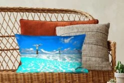 Sierkussens - Kussen - Het Lichtblauwe Water Met Een Hangmat Bij De Indische Oceaan - 50x30 Cm - Kussen Van Katoen 18 Sierkussens - Kussen - Het Lichtblauwe Water Met Een Hangmat Bij De Indische Oceaan - 50x30 Cm - Kussen Van Katoen -Pillowmonkey 1200x800 2049