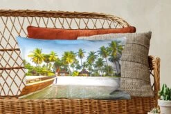 Sierkussens - Kussen - Een Boot Bij Een Tropisch Strand In Het Aziatische Thailand - 60x40 Cm - Kussen Van Katoen 20 Sierkussens - Kussen - Een Boot Bij Een Tropisch Strand In Het Aziatische Thailand - 60x40 Cm - Kussen Van Katoen -Pillowmonkey 1200x800 2104