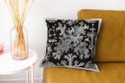 Sierkussens - Kussentjes Woonkamer - 40x40 Cm - Mos - Botanisch - Vintage - Zwart Wit - Schimmel Tekening -Pillowmonkey 1200x800 2152