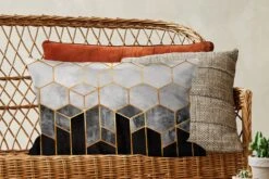 Sierkussens - Kussentjes Woonkamer - 60x40 Cm - Goud - Hexagon - Chic - Patronen - Luxe -Pillowmonkey 1200x800 2168