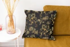 Sierkussens - Kussentjes Woonkamer - 40x40 Cm - Patronen - Draak - Goud -Pillowmonkey 1200x800 2173