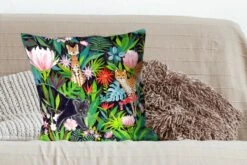 Sierkussens - Kussentjes Woonkamer - 60x60 Cm - Jungle - Dieren - Bladeren - Bloemen -Pillowmonkey 1200x800 2214