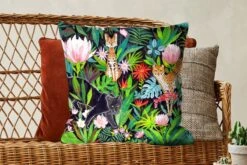 Sierkussens - Kussentjes Woonkamer - 60x60 Cm - Jungle - Dieren - Bladeren - Bloemen -Pillowmonkey 1200x800 2215