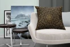 Sierkussens - Kussen - Gouden Patroon Op Een Zwarte Achtergrond - 60x60 Cm - Kussen Van Katoen -Pillowmonkey 1200x800 2251