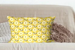 Sierkussens - Kussentjes Woonkamer - 60x40 Cm - Bloem - Geel - Patronen - Zomer -Pillowmonkey 1200x800 2342