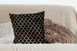 Sierkussens - Kussentjes Woonkamer - 50x50 Cm - Patronen - Goud - Zwart -Pillowmonkey 1200x800 2379