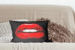 Sierkussens - Kussentjes Woonkamer - 50x30 Cm - Lippen - Geld - Rood -Pillowmonkey 1200x800 2395