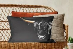Sierkussens - Kussentjes Woonkamer - 60x40 Cm - Schotse Hooglander - Goud - Vacht - Dieren - Koe -Pillowmonkey 1200x800 2593