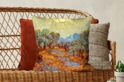 Sierkussens - Kussentjes Woonkamer - 50x50 Cm - Olijfbomen Met Gele Hemel En Zon - Schilderij Van Vincent Van Gogh -Pillowmonkey 1200x800 2690