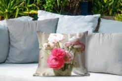 Buitenkussens - Tuin - Roze Boterbloemen Op Een Wazige Achtergrond - 45x45 Cm 10 Buitenkussens - Tuin - Roze Boterbloemen Op Een Wazige Achtergrond - 45x45 Cm -Pillowmonkey 1200x800 2789