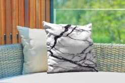 Buitenkussen - Marmer - Wit - Zwart - 45x45 Cm - Weerbestendig -Pillowmonkey 1200x800 2816