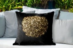 Sierkussen Buiten - Bloemen - Bladeren - Goud - 60x60 Cm - Weerbestendig -Pillowmonkey 1200x800 2825