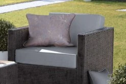 Buitenkussens - Tuin - Luxe Patroon Van Bronzen Bladeren Op Een Bruine Achtergrond - 60x40 Cm -Pillowmonkey 1200x800 2870
