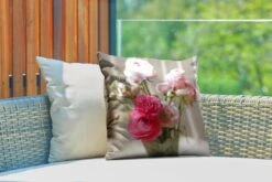 Buitenkussens - Tuin - Roze Boterbloemen Op Een Wazige Achtergrond - 40x40 Cm 9 Buitenkussens - Tuin - Roze Boterbloemen Op Een Wazige Achtergrond - 40x40 Cm -Pillowmonkey 1200x800 2955