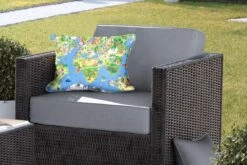 Buitenkussens - Tuin - Kinder Wereldkaart Dieren En Gebouwen - 50x30 Cm -Pillowmonkey 1200x800 2969