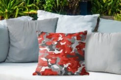 Buitenkussens - Tuin - Rood Met Grijs Camouflage Patroon - 45x45 Cm 10 Buitenkussens - Tuin - Rood Met Grijs Camouflage Patroon - 45x45 Cm -Pillowmonkey 1200x800 2988