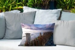 Buitenkussens - Tuin - Palen In De Waddenzee Bij Moddergat - 50x30 Cm -Pillowmonkey 1200x800 3080