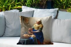 Buitenkussens - Tuin - Het Melkmeisje - Schilderij Van Johannes Vermeer - 50x50 Cm -Pillowmonkey 1200x800 3176