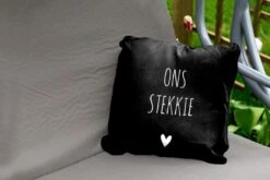 Pillowmonkey -Pillowmonkey 1200x800 3186