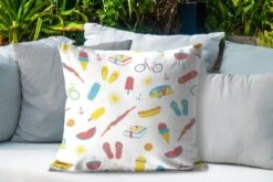 Sierkussen Buiten - Zomer - Vakantie - Symbolen - 60x60 Cm - Weerbestendig 10 Sierkussen Buiten - Zomer - Vakantie - Symbolen - 60x60 Cm - Weerbestendig -Pillowmonkey 1200x800 3204