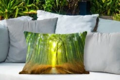 Buitenkussens - Tuin - Pad In Het Arashiyama-bamboebos In Japan - 60x40 Cm -Pillowmonkey 1200x800 3256