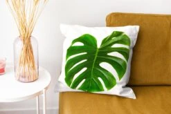 Kussenhoes 40x40 Cm - Groot Botanisch Blad Op Een Blanke Achtergrond - Katoen / Polyester - Voor Binnen -Pillowmonkey 1200x800 328